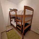 Espacoso Com Excelente Espaco Exterior Αλμπουφέιρα