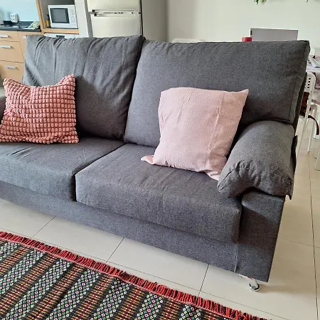 Espacoso Com Excelente Espaco Exterior