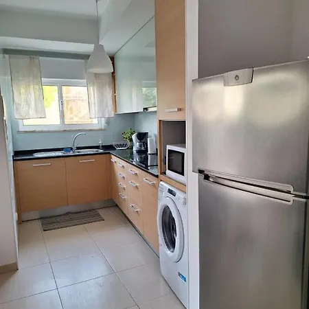 Espacoso Com Excelente Espaco Exterior Lejlighed Albufeira