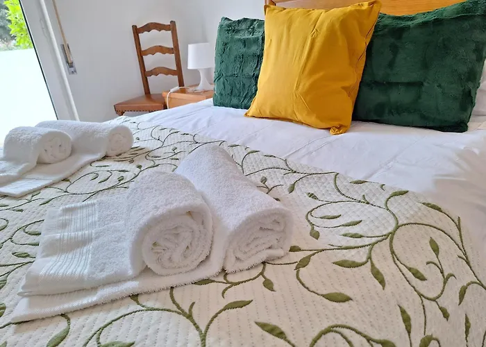 아파트 Espacoso Com Excelente Espaco Exterior *