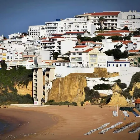 Espacoso Com Excelente Espaco Exterior דירה